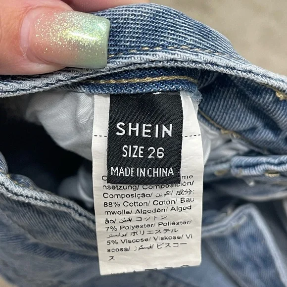 SHEIN Denim Shorts BRAND NEW NEVER WORN Size 26 - Picture 3 of 3